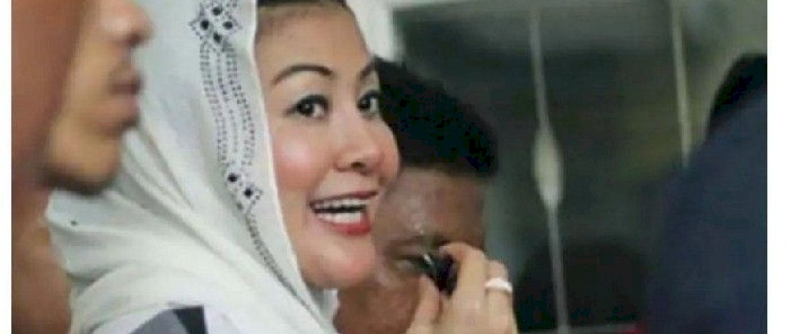 Mischa Hasnaeni Moein Mischa Hasnaeni Moein