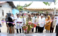 Bupati Lutra Resmikan Masjid Al Kautsar Baliase