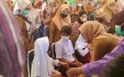 Demonstrasi Sikat Gigi Massal Peringatan HKGN Diikuti Ratusan Siswa SD di Luwu Utara