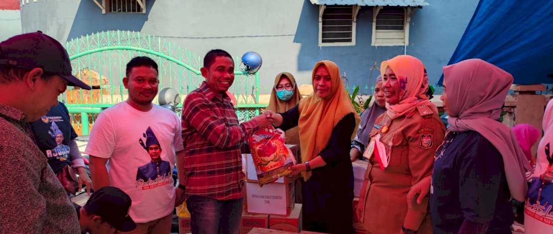 Yayasan Anak Rakyat Indonesia (YARI) turun langsung memberikan bantuan kepada korban kebakaran di Jalan Ar. Dg Ngunjung, RT 7, RW 1, Kelurahan Rappokalling, Kecamatan Tallo Kota Makassar.