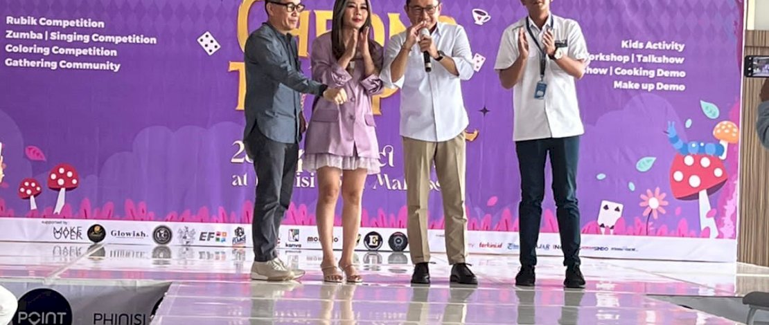 Kepala Bidang Ekonomi Kreatif, Zamhir Islamie Hatta, menghadiri acara Chronotopia Food and Fashion Bazaar, di Mall Phinisi Point Makassar, Rabu, 28 September 2022. 