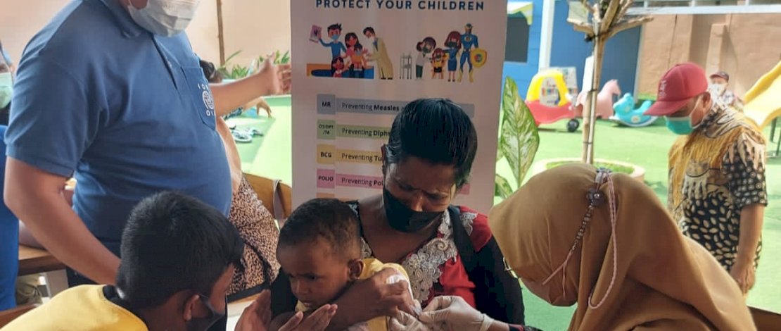 Anak imigran diimunisasi Campak Rubella, Kamis, 29 September 2022. Anak imigran diimunisasi Campak Rubella, Kamis, 29 September 2022.