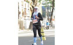 Sekretaris DP3A Makassar Sabet Juara 3 di MHM 2022 Kategori Female 21K