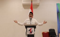 Rudianto Lallo Motivasi Mahasiswa Baru Universitas Handayani Makassar