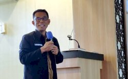 Sambut HUT Sulsel ke 353, Pelajar dan Warga Serentak Tanam Pohon Mangrove