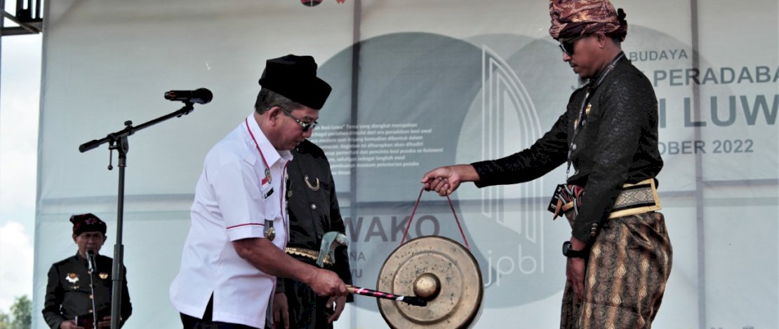 Rawat Tradisi dan Kearifan Budaya, PT Vale Ramaikan Event Jejak Peradaban Besi Luwu   