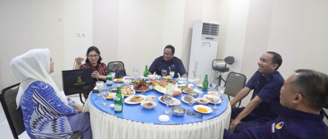 Ketua DPRD Makassar, Rudianto Lalo  Jamu Wakil Ketua DPR RI Rachmat Gobel