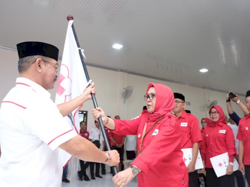 Lantik Ketua PMI, Wabub Gowa Minta Pengurus Bermitra Pemerintah Setempat 