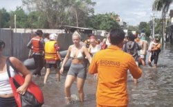 Banjir di Bali, Ratusan Bule Terpaksa Dievakuasi BPBD