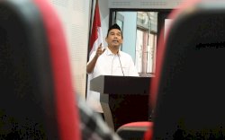 Rudianto Lallo Ajak Mahasiswa Berpikir Kritis Saat Beri Kuliah Umum di Universitas Hasanuddin