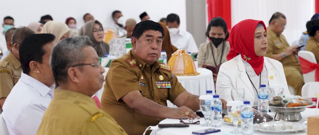 Sekretaris Daerah Provinsi (Sekprov) Sulsel, Abdul Hayat Gani, menghadiri pencanangan zona integritas menuju Wilayah Bebas Korupsi (WBK) dan Wilayah Birokrasi Bersih Melayani (WBBM) Balai Besar Pendidikan dan Pelatihan Kesejahteraan Sosial (BBPPKS) di Makassar. 