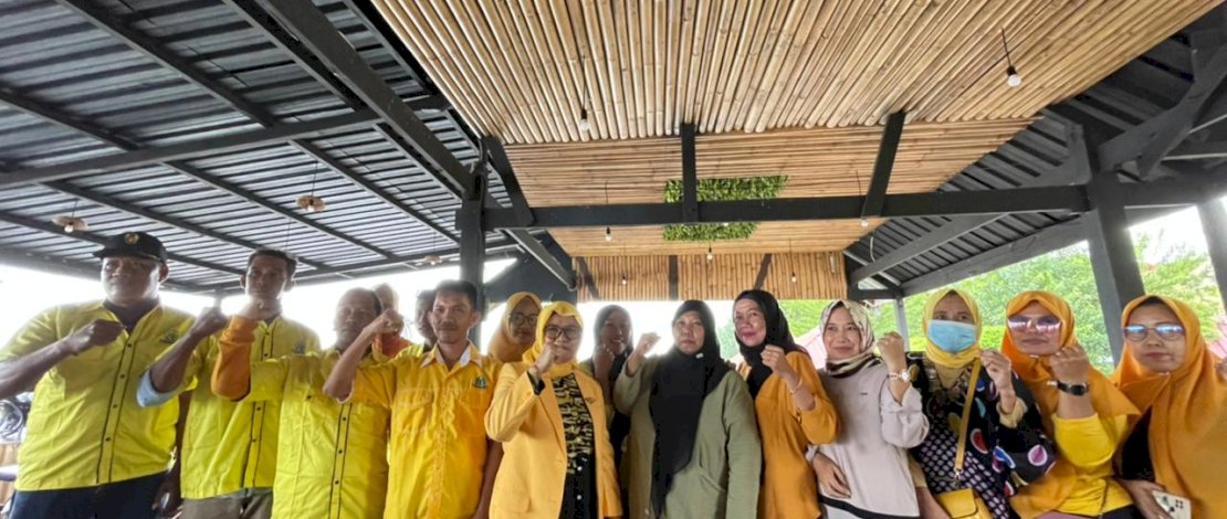DPD Golkar Barru kembali mengadakan pelantikan Golkar Mallusetassi beserta pimpinan desa/kelurahan, Senin, 10 Oktober 2022.