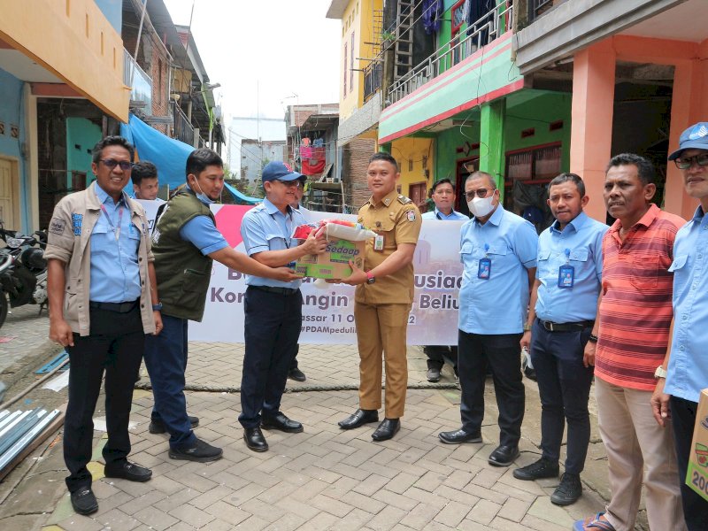 PDAM Makassar Peduli Sambangi Lagi Korban Bencana di Maccini Sombala