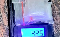 Lagi Santai di Ruang Tamu, Pria Pengangguran Ini Ditangkap Karena Ketahuan Jual Sabu