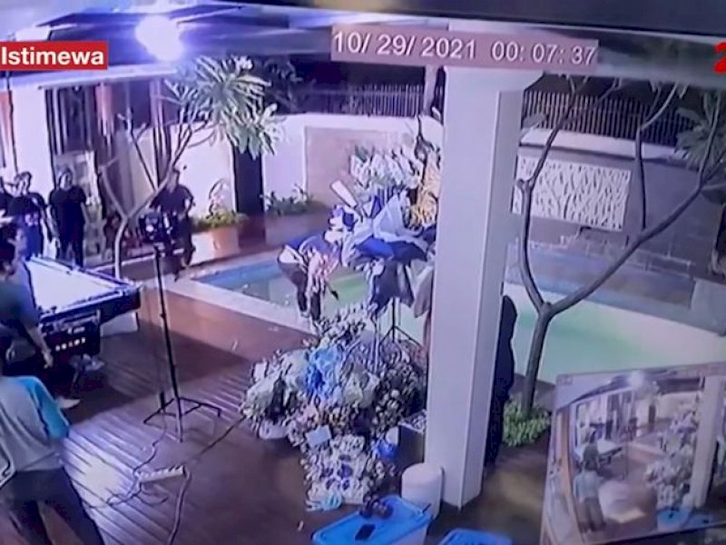 Viral, CCTV Rizky Billar Lemparkan Lesti Kejora Bola Biliar 