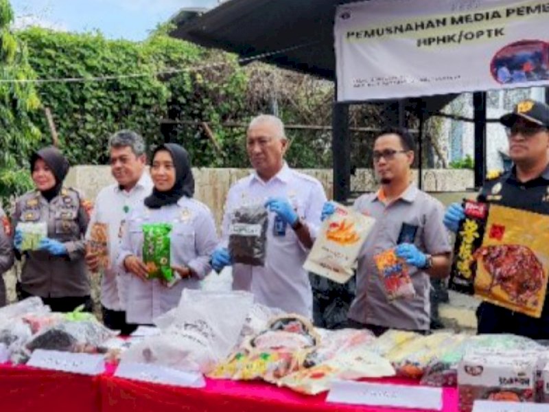 Tidak Dilengkapi Dokumen Resmi, BKP Makassar Musnahkan HPHK dan OPTK