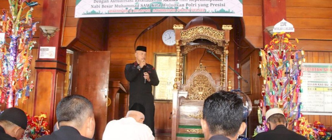 Komandan Batalyon ( Danyon ) C Pelopor Satbrimob Polda Sulsel Kompol Nur Ichsan,S.Sos., M.Si