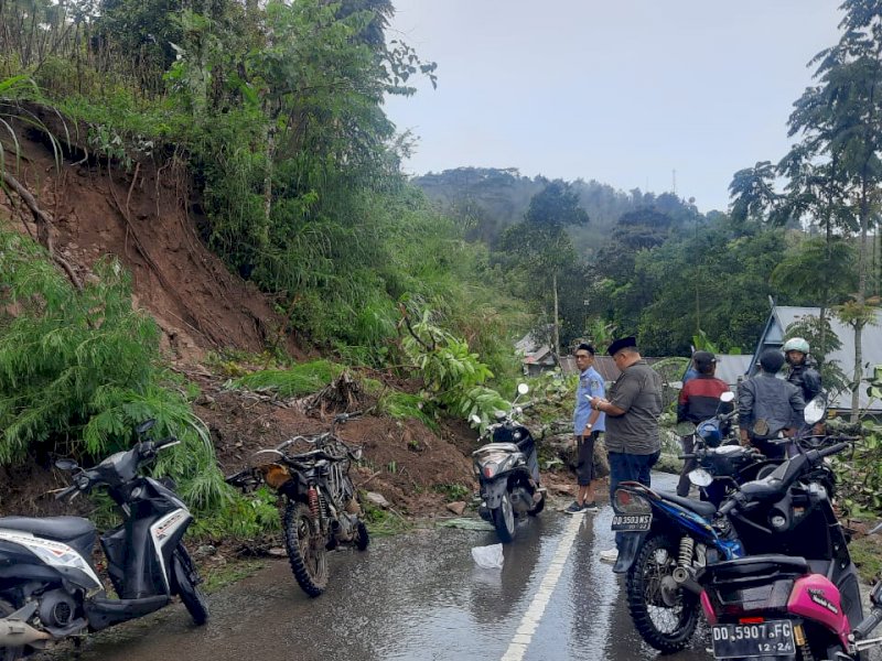 Cari Korban Tertimbun Longsor di Rumbia, Gubernur Turunkan Tim Tagana Sulsel 