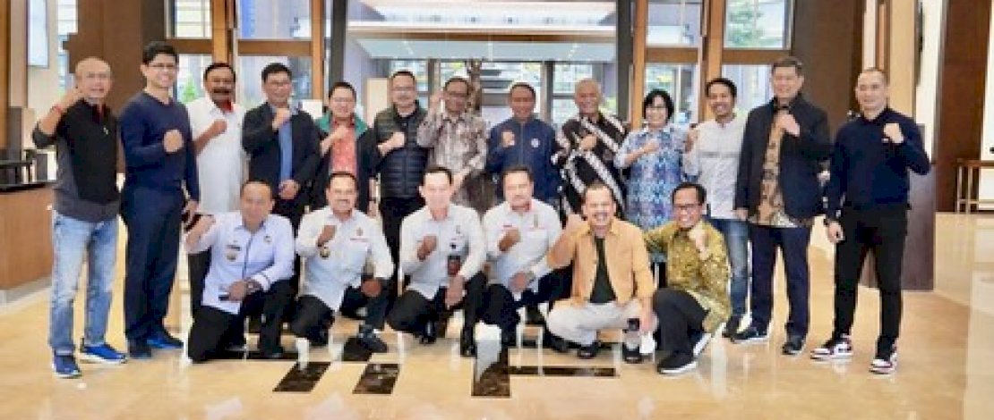 Anggota TGIPF (dok :twitter mahfud MD) 