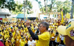 Di Hadapan Peserta Jalan Santai HUT Golkar, TP: Kita Siap Menangkan Airlangga di Pilpres 2024