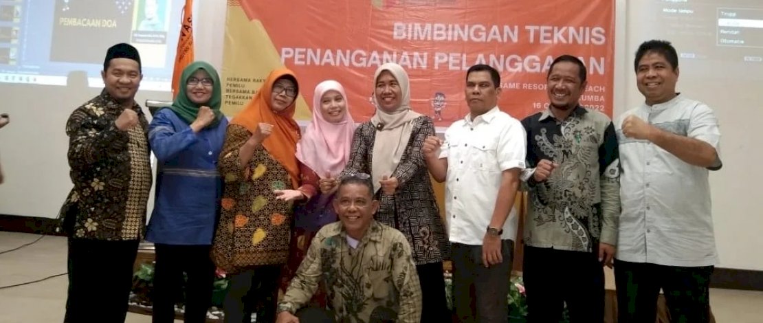Bawaslu Sulsel menggelar Bimbingan Teknis (Bimtek), di Same Resort Bira Beach Hotel Bulukumba, Minggu, 16 Oktober 2022