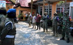 Tim Satgas Raika Kecamatan Ujung Tanah Sosialisasi Pentingnya Aplikasi Peduli Lindungi