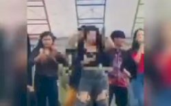 Parah! Aksi Tak Senonoh Dilakukan Pria ke Biduan di Bone