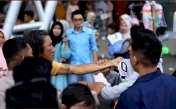 Wisuda di UNM Berakhir Ricuh, Sesama Fotografer Saling Pukul 