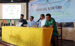 Era Society 5.0, Dokter Fadli Ananda Motivasi Santri Jadi Entrepreneur