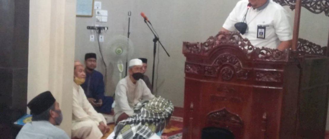 Sekretaris Camat Tamalate Lanjutkan Safari Jumat