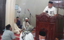 Sekretaris Camat Tamalate Lanjutkan Safari Jumat