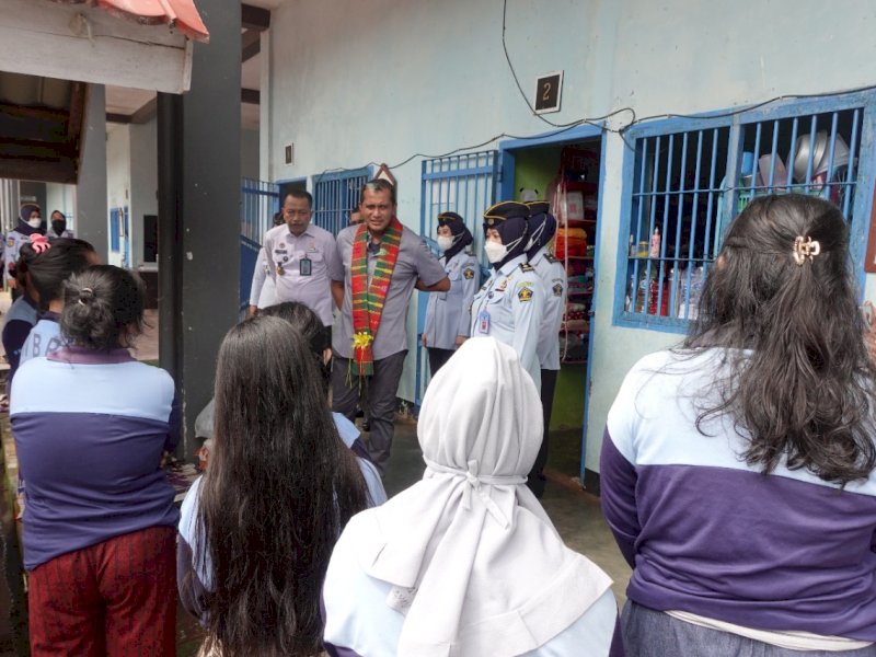 Kunjungi Tiga UPT di Sulsel, Wakil Menteri Hukum dan HAM Cek Kebersihan Hingga Makanan untuk Warga Binaan