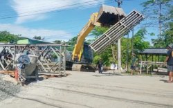 Jembatan Rampoang di Palopo Masuki Tahap Pemasangan Rangka Bailey  
