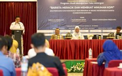 Prodi MTH Poltekpar Makassar Gandeng Dispar  Kembangkan Kemampuan Meracik Kopi Para Barista Bantaeng
