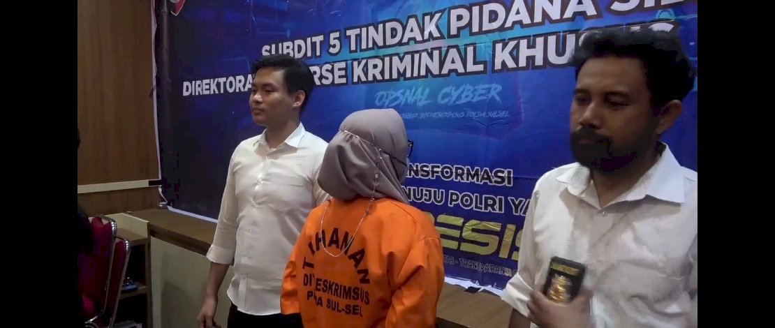 Selvi Ahmad Firdaus, bos SLV Travel telah ditetapkan tersangka kasus dugaan penipuan. Selvi Ahmad Firdaus, bos SLV Travel telah ditetapkan tersangka kasus dugaan penipuan.