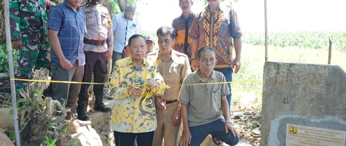 Anggota Komisi V DPR RI, Hamka B Kady, meresmikan P3TGAI, di Desa Barangmamase.