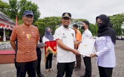 Serahkan 136 SK PNS dan CPNS Lulusan IPDN, Andi Sudirman Ingatkan Jaga Integritas