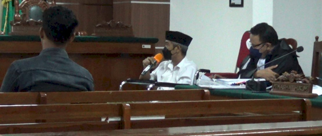 Sidang lanjutan kasus penembakan pegawai Dishub Makassar, Najamuddin Sewang, dilanjutkan dengan pemeriksaan saksi di Pengadilan Negeri (PN) di Jalan Kartini, Makassar, pada Rabu, 26 Oktober 2022. Sidang lanjutan kasus penembakan pegawai Dishub Makassar, Najamuddin Sewang, dilanjutkan dengan pemeriksaan saksi di Pengadilan Negeri (PN) di Jalan Kartini, Makassar, pada Rabu, 26 Oktober 2022.