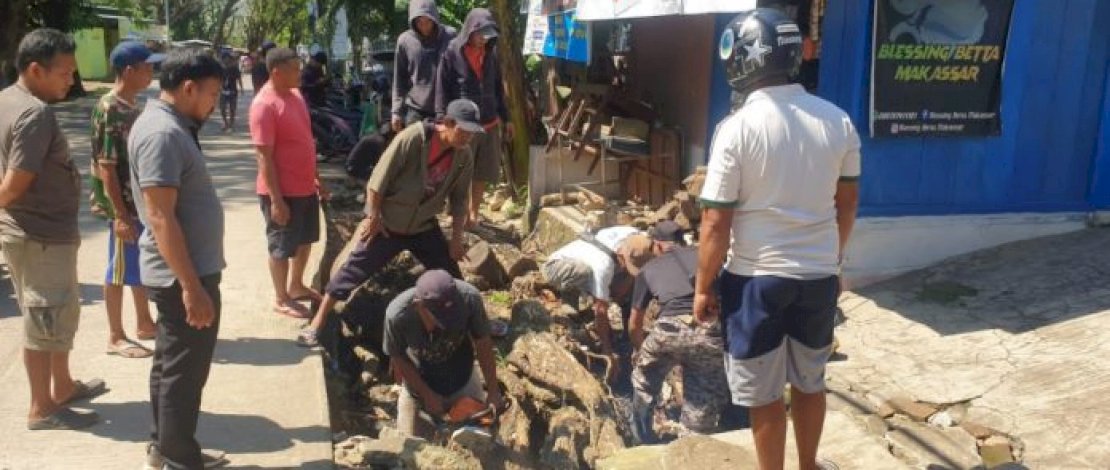 Satgas Drainase Biringkanaya Sisir Saluran Air Dibeberapa Titik