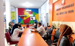 Camat Biringkanaya Sidak Kantor Kelurahan Pastikan Pelayanan Berjalan Lancar