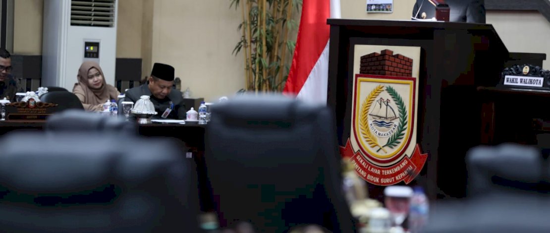 Danny Pomanto saat Rapat Paripurna  dengan agenda Jawaban Wali Kota terhadap Pemandangan Umum Fraksi-Fraksi tentang Rancangan Peraturan Daerah (Ranperda) RIPPAR Kota Makassar Tahun 2022-2037 di DPRD Makassar, Jumat, 28 Oktober 2022.