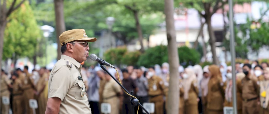 Wali Kota Makassar Moh Ramdhan ‘Danny’ Pomanto, menjadi pembina Apel Pagi lingkup Pemerintah Kota Makassar di Halaman Kantor Balaikota, Senin (31/10/2022). Wali Kota Makassar Moh Ramdhan ‘Danny’ Pomanto, menjadi pembina Apel Pagi lingkup Pemerintah Kota Makassar di Halaman Kantor Balaikota, Senin (31/10/2022).