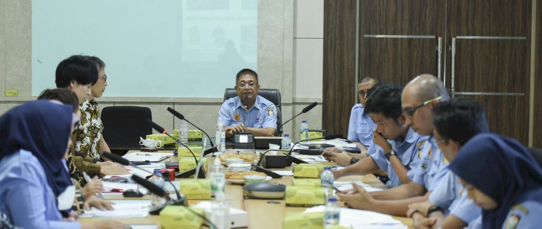 PDAM Kota Makassar menerima kunjungan dari JICA (Japan International Cooperation Agency), di Ruang Rapat Direksi PDAM Kota Makassar, Senin, 31 Oktober 2022.