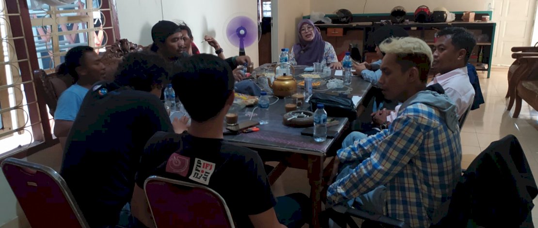 Tiga organisasi Pers mempertanyakan kelanjutan kasus kekerasan terhadap jurnalis oleh oknum polisi, yang terjadi dua tahun lalu.