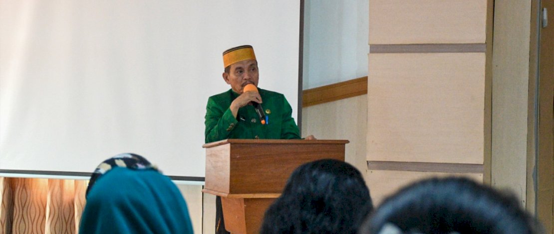 Bupati Lutra yang diwakili Sekretaris Daerah, Armiadi, pada Pelatihan Pengasuhan Positif Berbasis Hak Anak, yang dilaksanakan di Aula Kantor Bappaelitbangda Lutra, Senin, 31 Oktober 2022. Bupati Lutra yang diwakili Sekretaris Daerah, Armiadi, pada Pelatihan Pengasuhan Positif Berbasis Hak Anak, yang dilaksanakan di Aula Kantor Bappaelitbangda Lutra, Senin, 31 Oktober 2022.