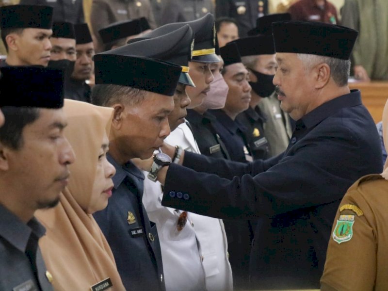 Lantik Pejabat Struktural Administrator, Bupati Pinrang Harap Jaga Harmonisasi