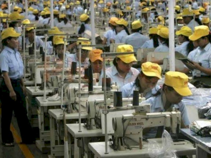 Ngeri! PMI Global Anjlok Nyaris 50 %, Ratusan Ribu Pengangguran Baru Lahir di Indonesia 