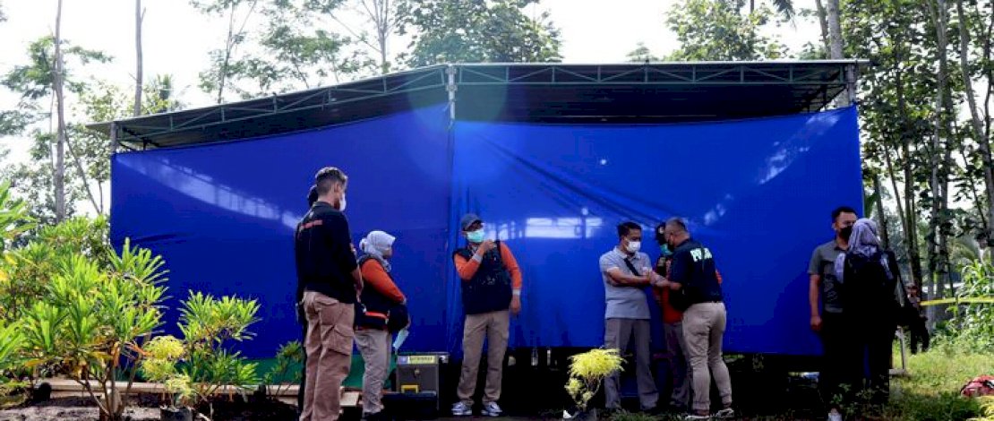 Suasana prosesi autopsi korban tragedi kanjuruhan di di Pemakaman Umum (TPU) Dusun Patuk, Desa Sukolilo, Kecamatan Wajak, Kabupaten Malang, Jawa Timur, Sabtu (5/11/2022) Suasana prosesi autopsi korban tragedi kanjuruhan di di Pemakaman Umum (TPU) Dusun Patuk, Desa Sukolilo, Kecamatan Wajak, Kabupaten Malang, Jawa Timur, Sabtu (5/11/2022)