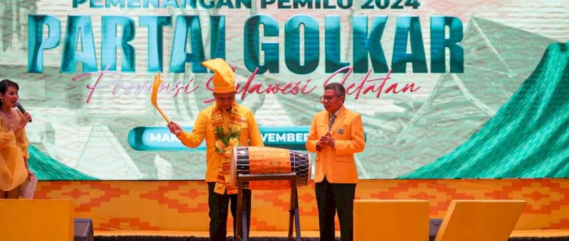 Sekretaris Jenderal DPP Partai Golkar, Lodewijk Frederich Paulus, saat membuka Rapat Konsolidasi Pemenangan Pemilu 2024 Partai Golkar Sulsel, di Four Point Sheraton, Makassar, Minggu, 6 November 2022. 
