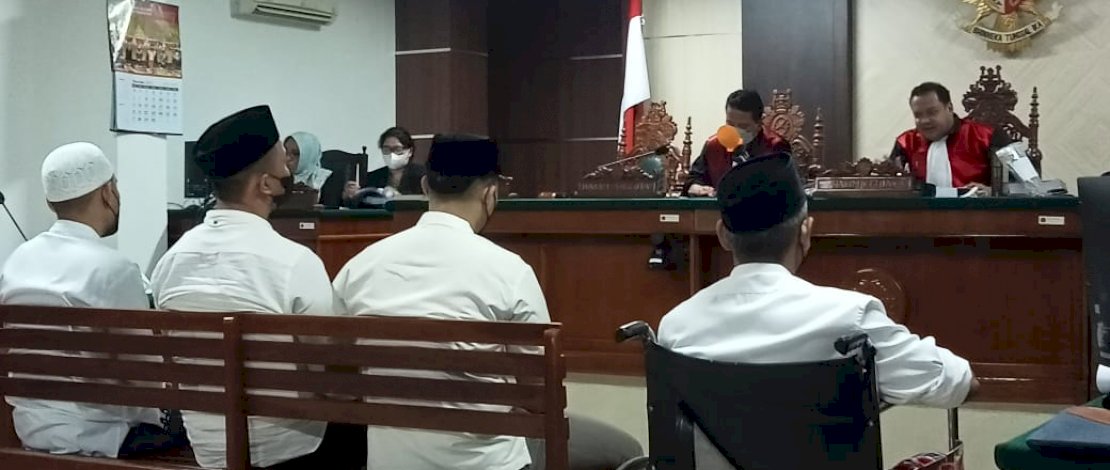 Terdakwa kasus pembunuhan terhadap Najamuddin Sewang kembali menjalani sidang di PN Makassar.